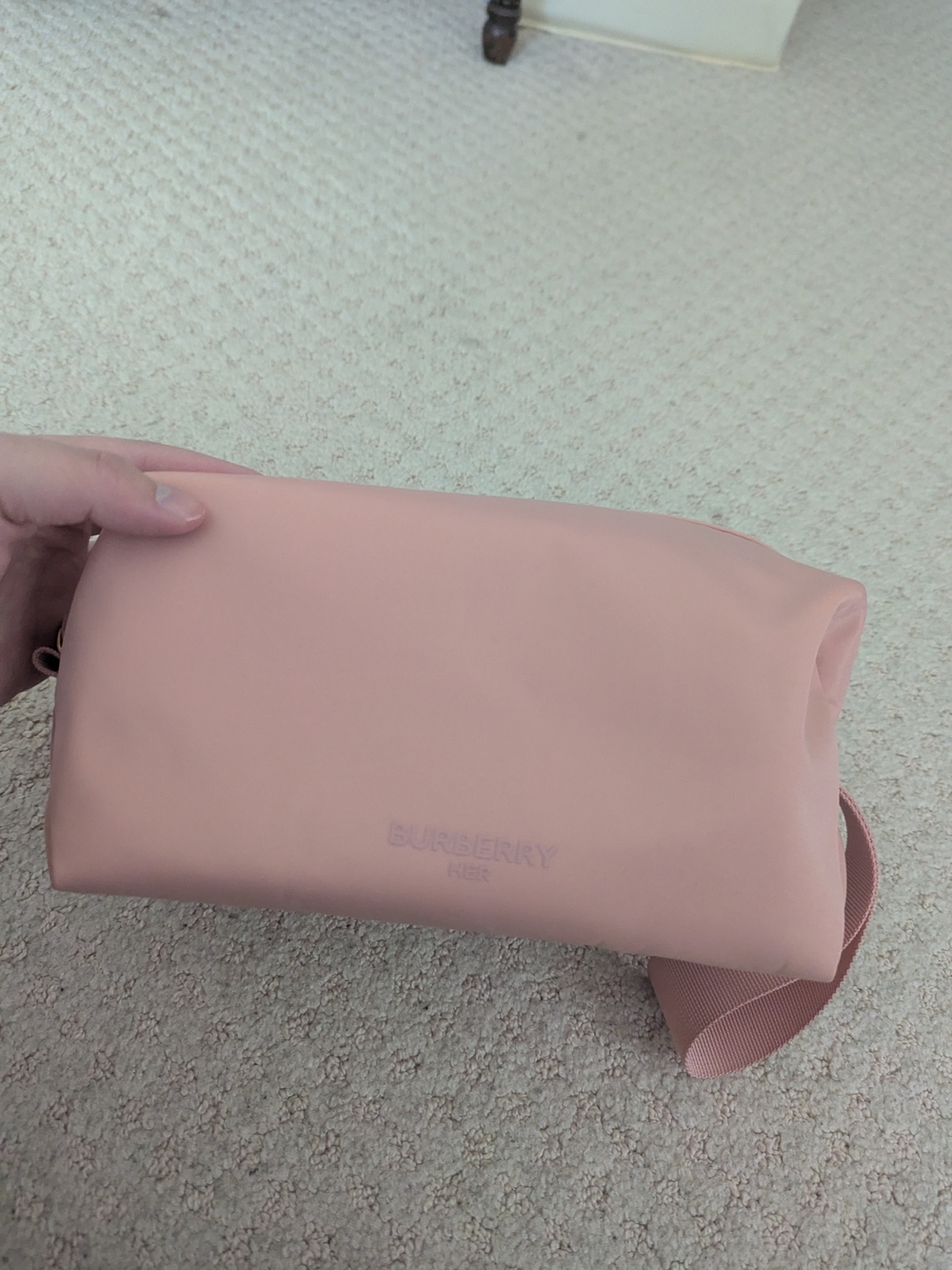 Burberry Her Pink Pouch